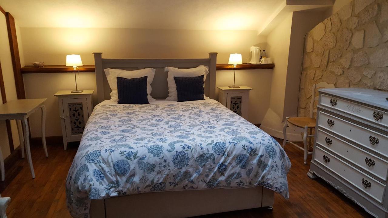 Les Tilleuls Bed & Breakfast Saint-Pe-Delbosc Exterior photo